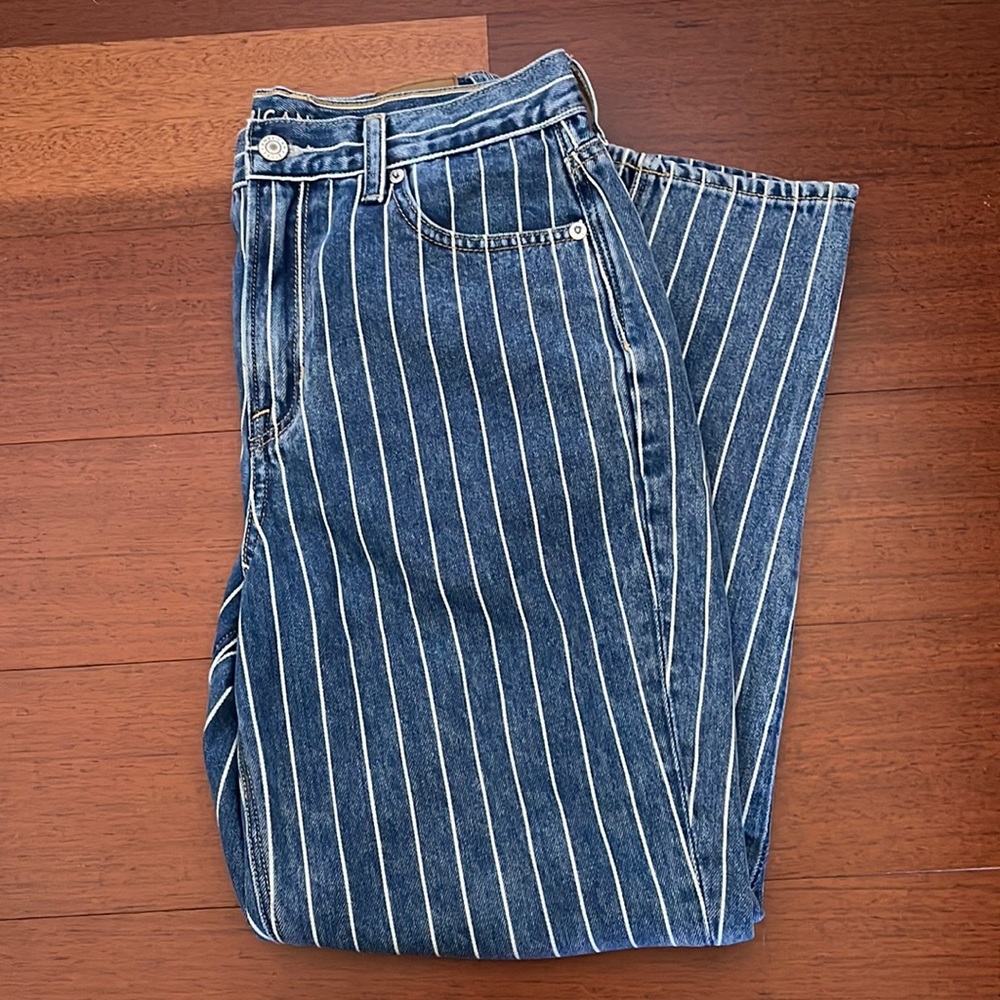 American Eagle Mom Jeans